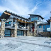 South Coast Windows & Doors ico