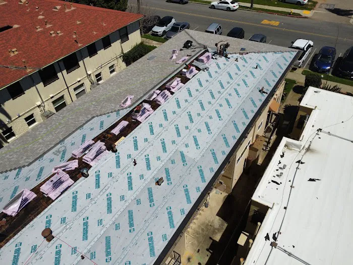 EZ Solar & Roofing Picture 9