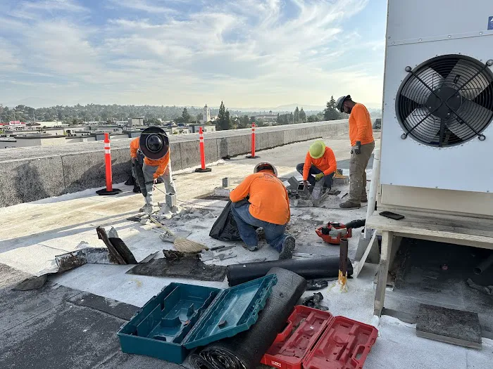 MARIA & OSCAR ROOFING LLC Picture 4