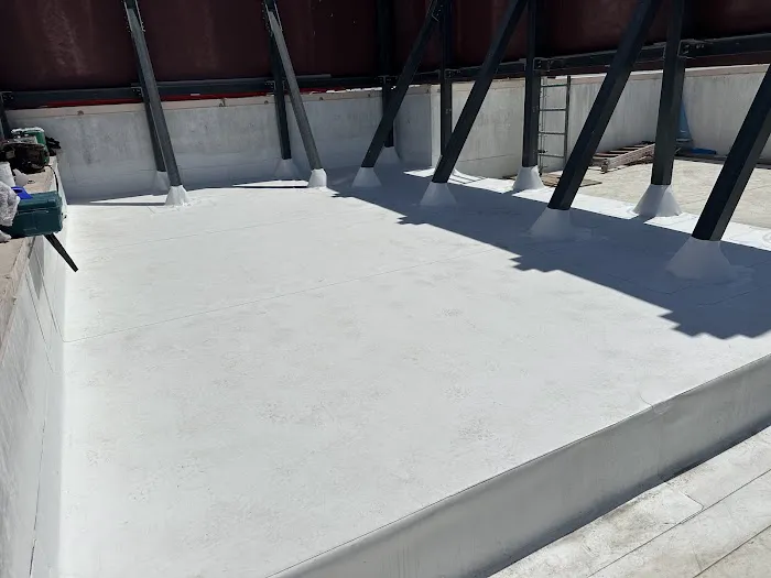 MARIA & OSCAR ROOFING LLC Picture 10