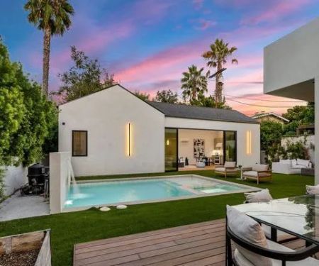 Ace Construction & Renovation INC