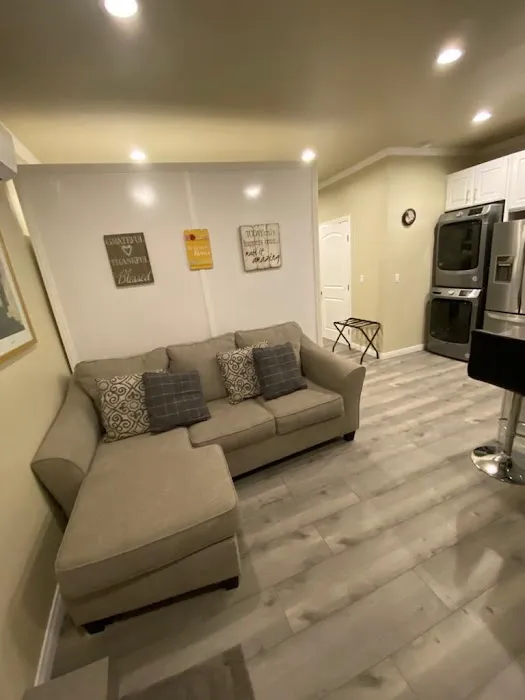 House R Us Picture 3