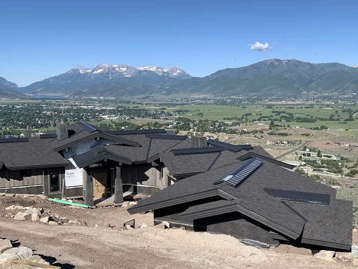 AGL Roof Co Inc Picture 8