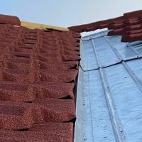 Adam's Roofing ico