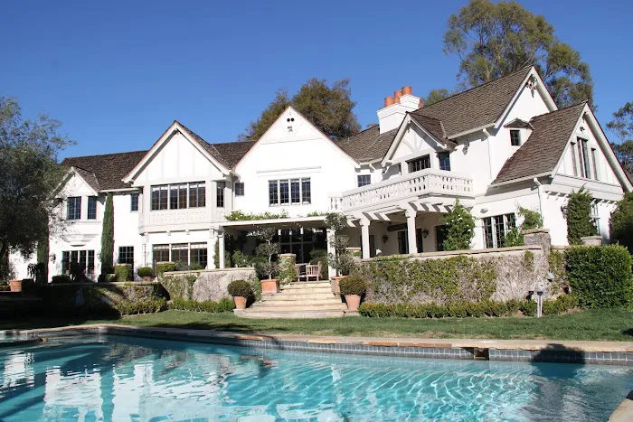 Quality Construction & Painting Picture 8