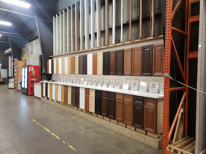 CONTRACTORS' WAREHOUSE Picture 6