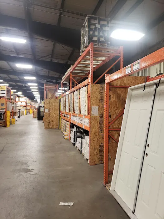 CONTRACTORS' WAREHOUSE Picture 5