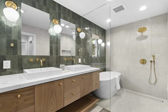 Deadwood Construction Inc Picture 2