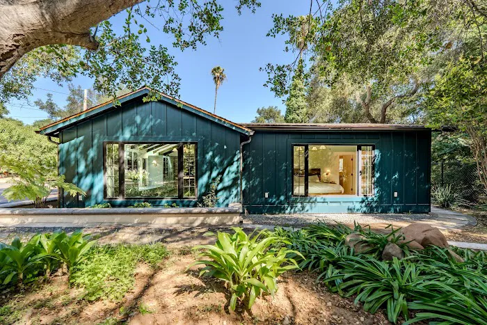 Deadwood Construction Inc Picture 4