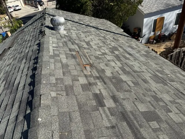 Reno's Roofing Picture 1