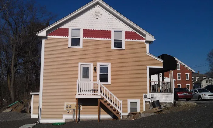 Lee Poirier Siding & Window Picture 3