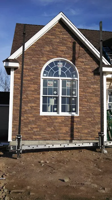 Lee Poirier Siding & Window Picture 4