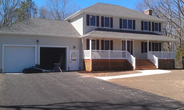 Lee Poirier Siding & Window Picture 6