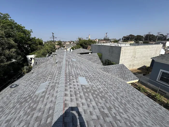 CANOVAS ROOFING INC Picture 2