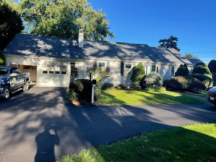 Roofers Edge & Siding Inc Picture 4