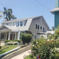 LARA'S ROOF ico