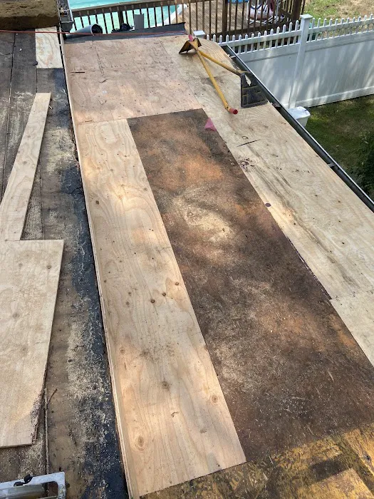 Mike's Roofing Construction Picture 5