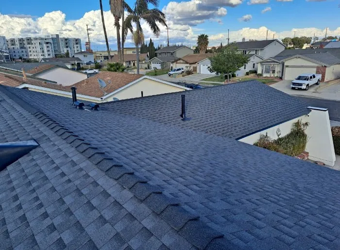 ARIAS ROOFING CORP Picture 1