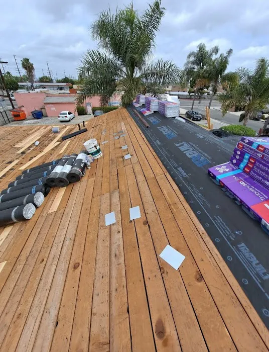ARIAS ROOFING CORP Picture 3