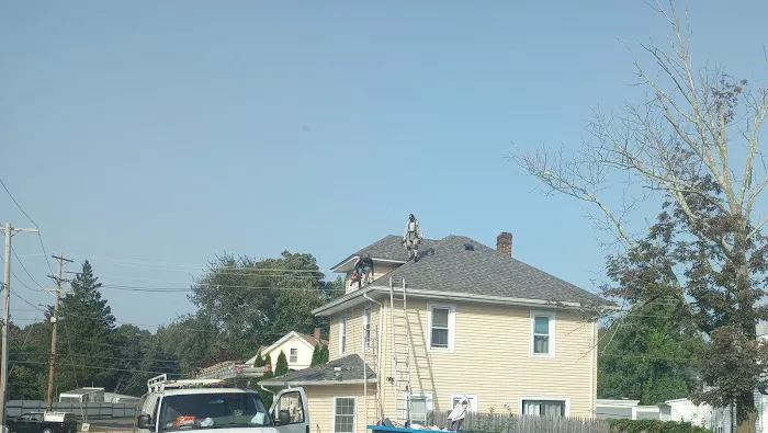 Seamless Gutters Picture 1