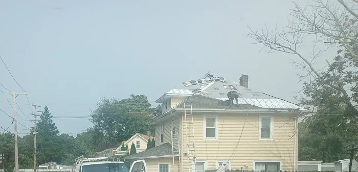 Seamless Gutters Picture 6