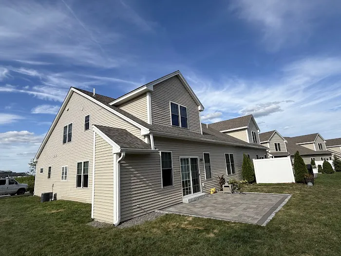 SKYLINE ROOFING & SIDING SERVICES INC Picture 2