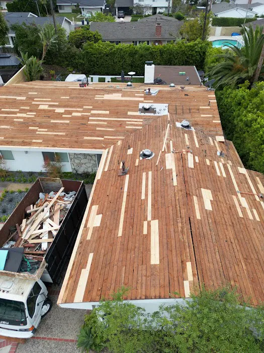 Carrera's Roofing and Gutter Services Picture 3