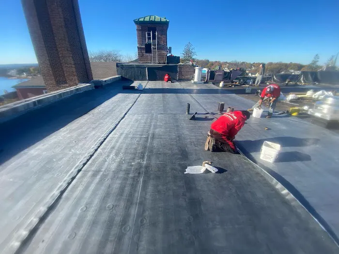 J&R Construction Roofing Picture 7