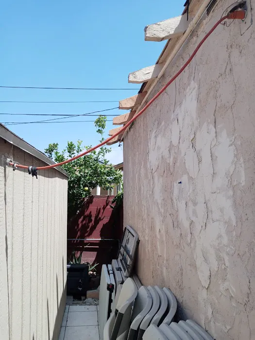 Atomic Roofing Picture 3
