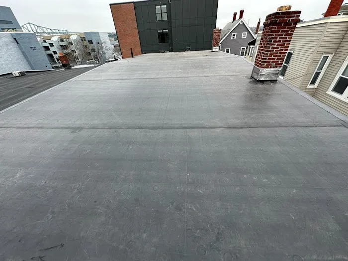 FRS Roofing + Gutters Picture 4