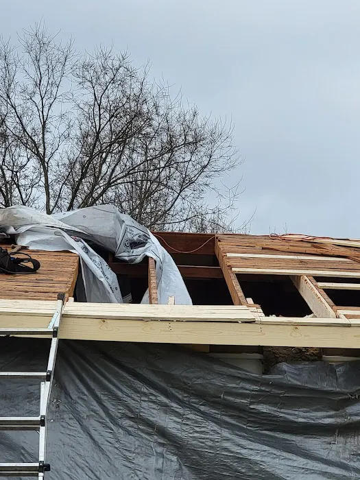 Quantum Roofing & Siding Picture 2