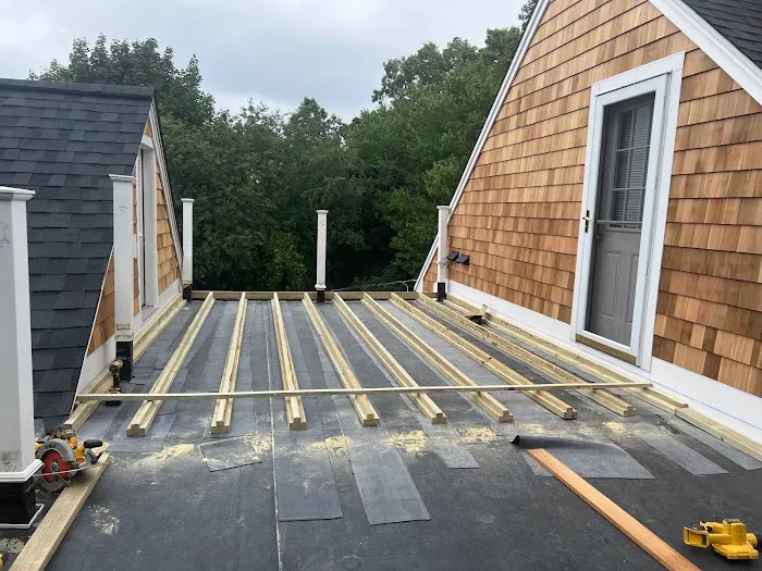 MassTech Roofing & Building Picture 1