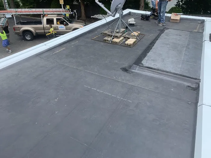 HELP REBUILDING CONSTRUCTION LLC Picture 7