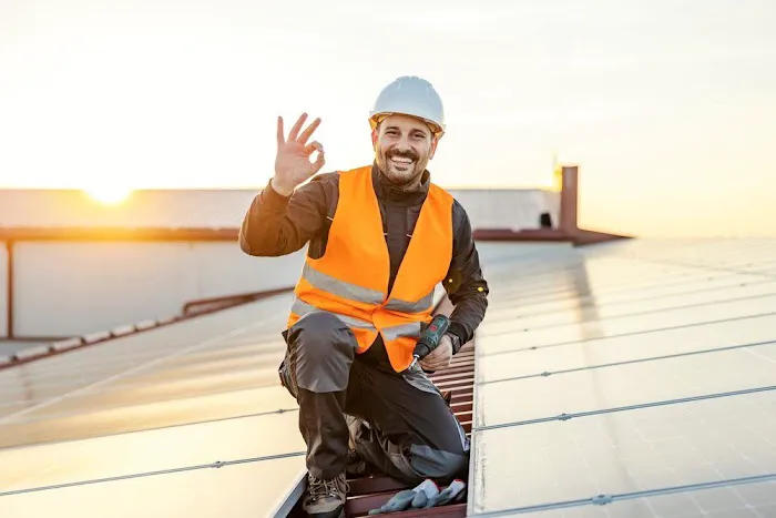 Gold Star Roofing & Exteriors Picture 2