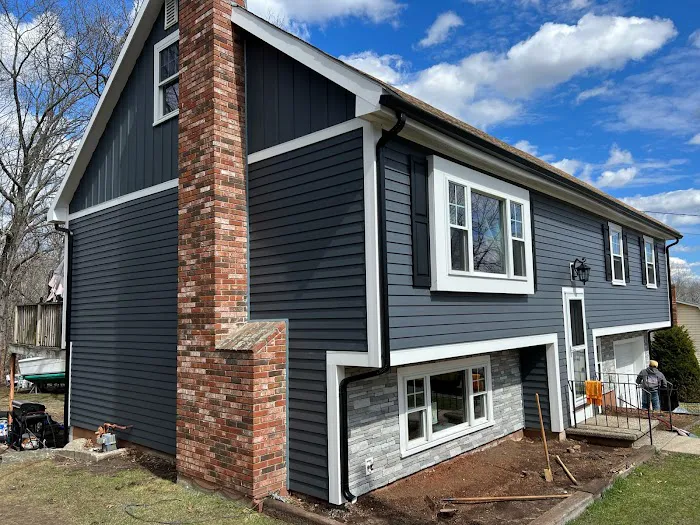 Renova Contractor – Roofing, Gutters & Siding – Malden MA Picture 2