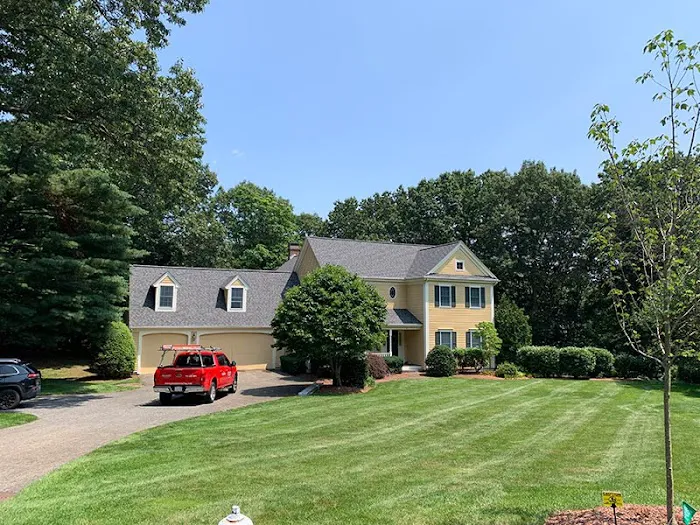 Premiere Roofing & Remodeling LLC Picture 1