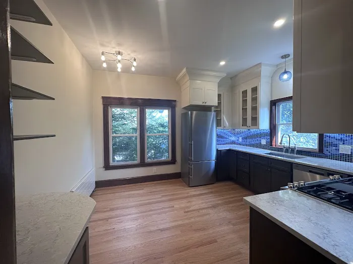 EXPRESS REMODELING GROUP, LLC Picture 3