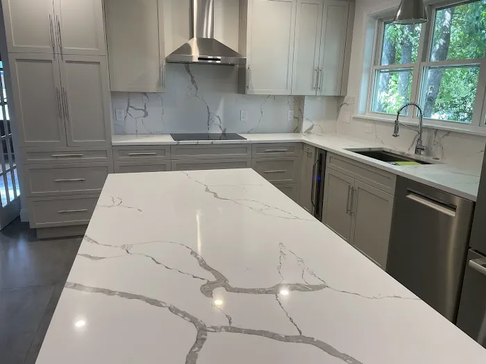 EXPRESS REMODELING GROUP, LLC Picture 1