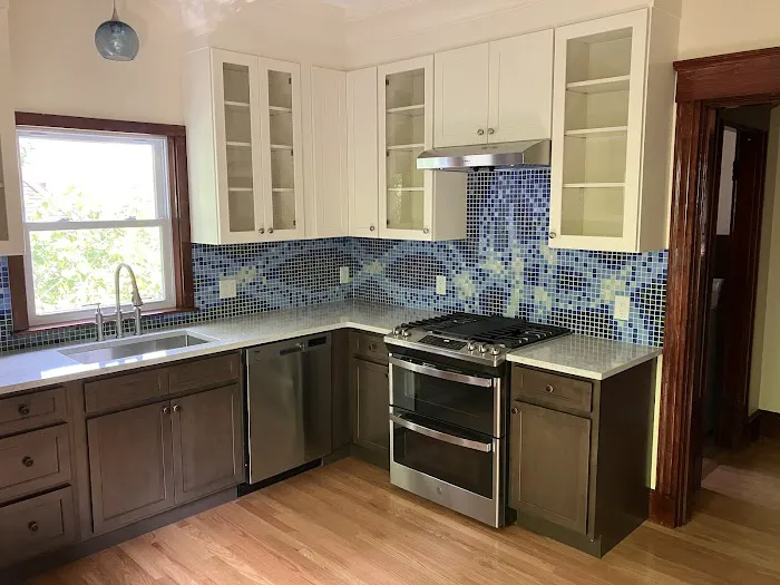 EXPRESS REMODELING GROUP, LLC Picture 4