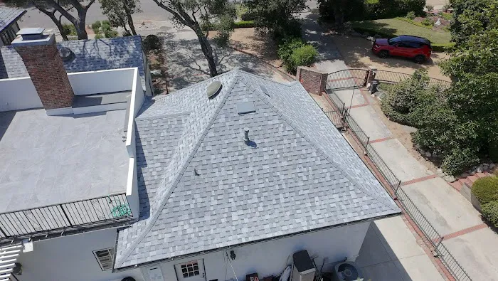 Cloud Nine Roofing & Construction Picture 1