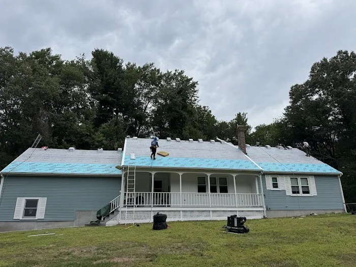 WS construction roofing Picture 1