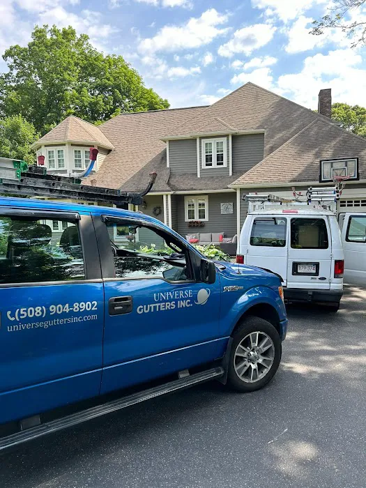 UNIVERSE GUTTERS INC. Picture 8