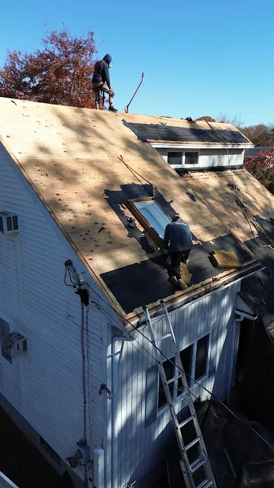 Hemlock Roofing LLC Picture 4