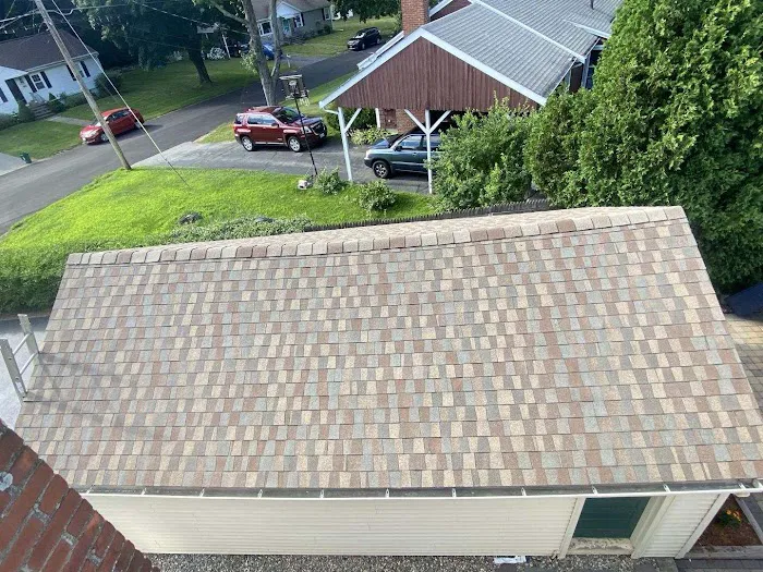 Hemlock Roofing LLC Picture 2