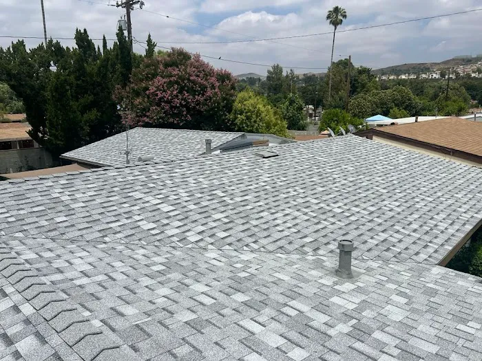 LA Builders & Roofing Specialists Picture 10