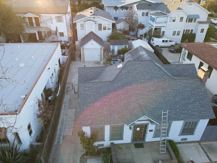 Rafael And Iris Roofing Picture 8