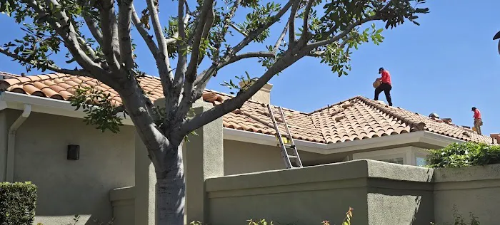 Pacific Crest Roofing Picture 2