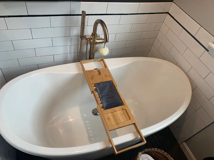 Shiretown Glass & Home Center Picture 1