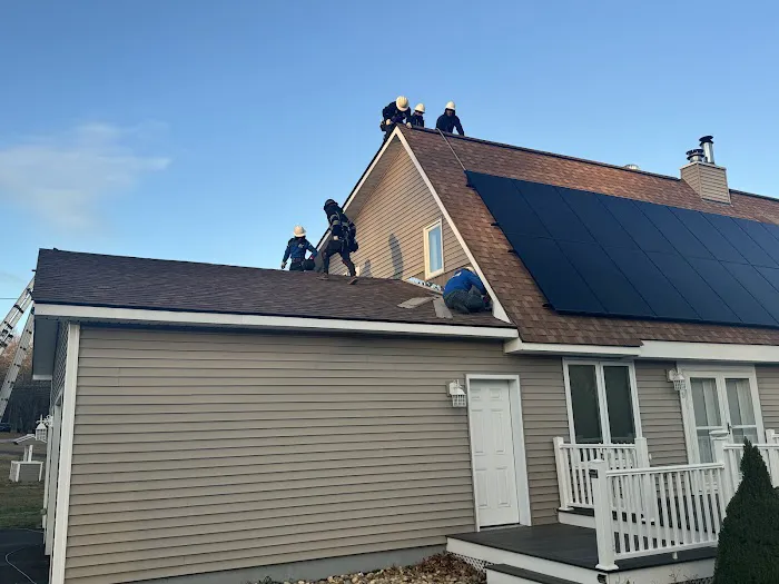 Manny's Roofing Picture 1