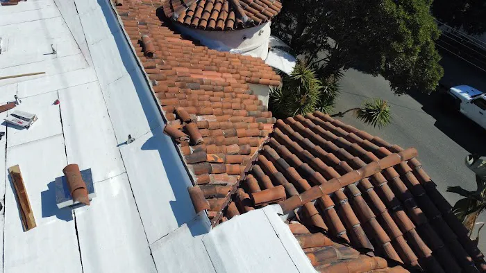 Golden Coast Roofing Picture 2